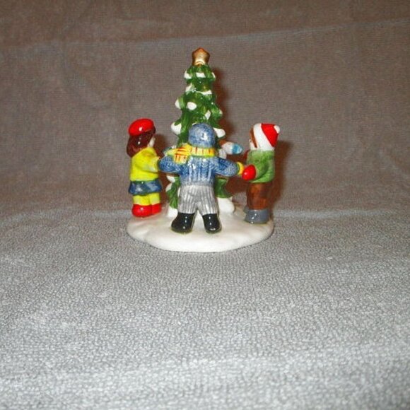 Department 56 KIDS Around The TREE Figurine SNOW VILLAGE Christmas NIB Vintage - Picture 1 of 10